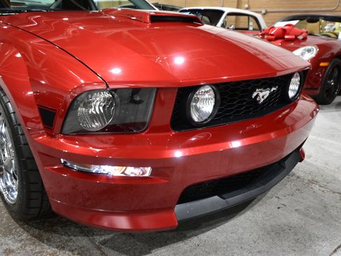 Used 2008 Ford Mustang GT image 5