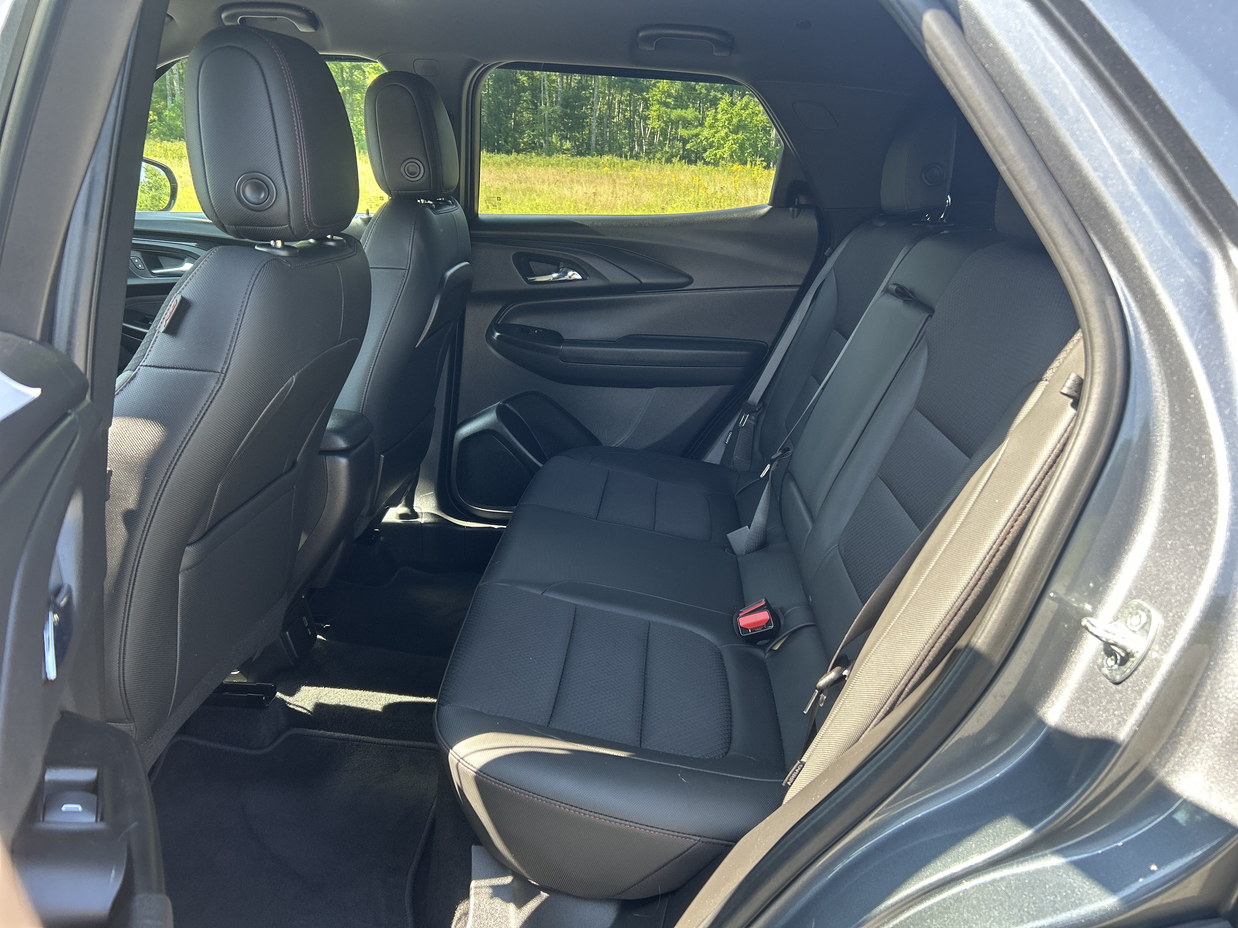 Used 2021 Chevrolet TrailBlazer RS w/ Technology Package AWD/4WD image 16