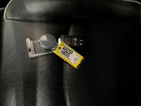 Used 2016 RAM 1500 Limited image 12