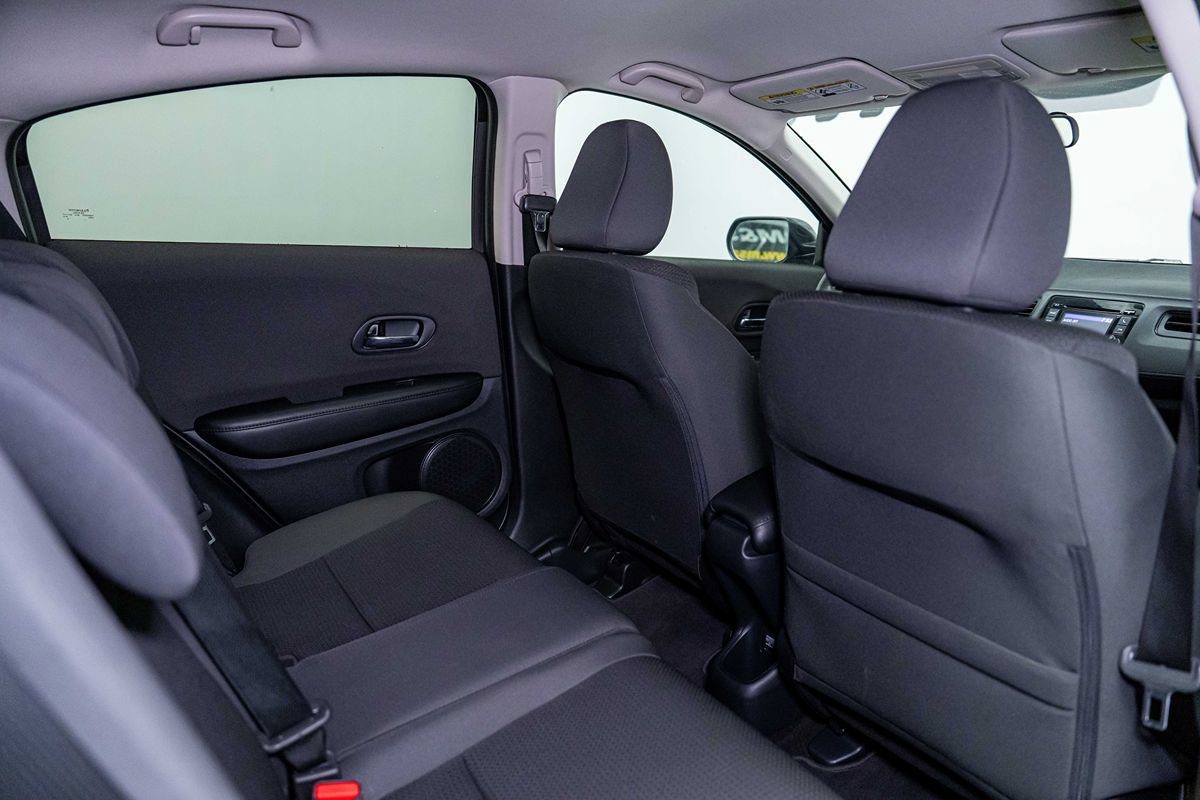 Used 2022 Honda HR-V LX image 15