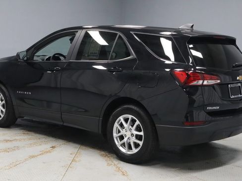 Used 2024 Chevrolet Equinox LS w/ LS Convenience Package FWD image 8