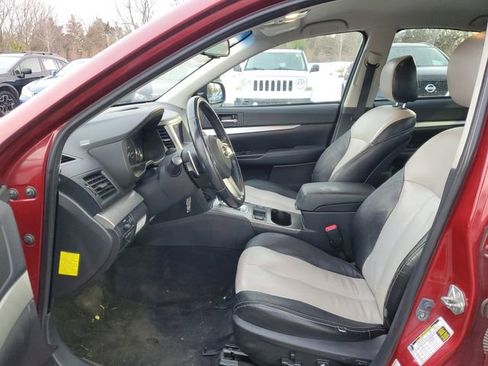 Used 2010 Subaru Legacy 2.5i Premium AWD/4WD image 10