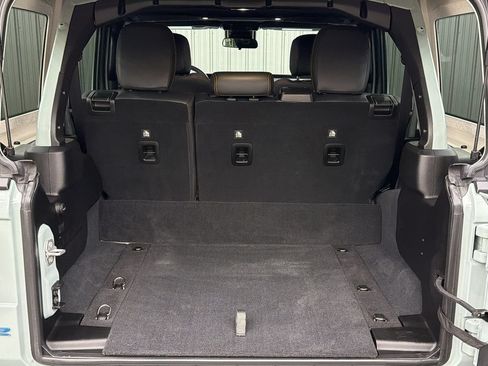 Used 2024 Jeep Wrangler Unlimited AWD/4WD image 18
