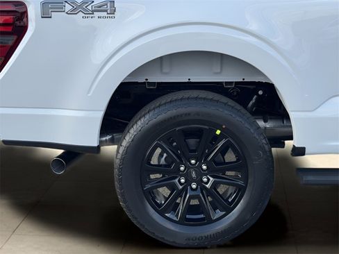 New 2025 Ford F150 Platinum w/ FX4 Off-Road Package image 47