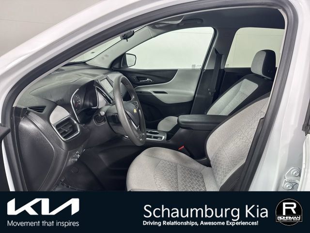 Used 2023 Chevrolet Equinox LS w/ LS Convenience Package AWD/4WD image 5