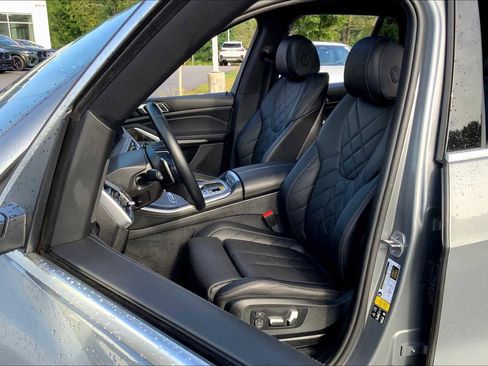 Used 2024 BMW X5 xDrive40i w/ Premium Package image 14