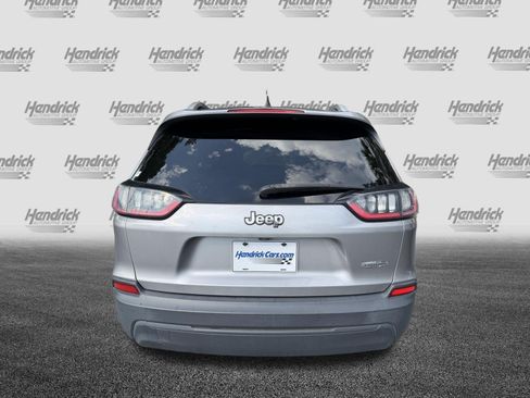 Used 2019 Jeep Cherokee Latitude Plus FWD image 8