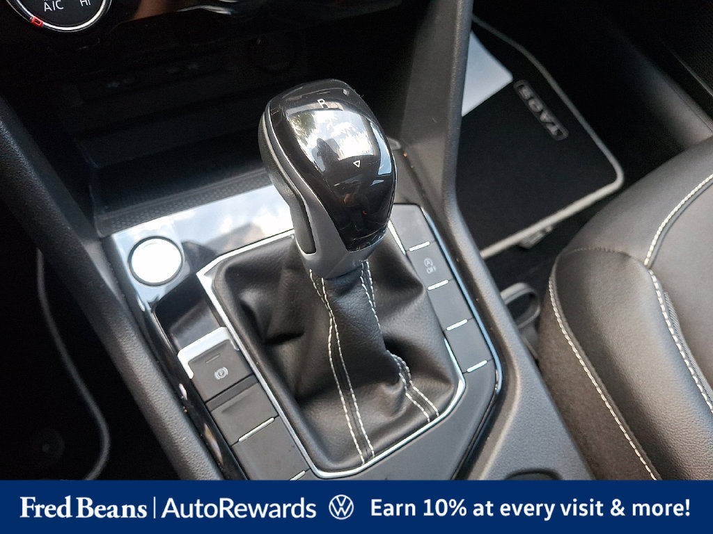 Certified 2023 Volkswagen Taos SE w/ Panoramic Sunroof Package AWD/4WD image 20