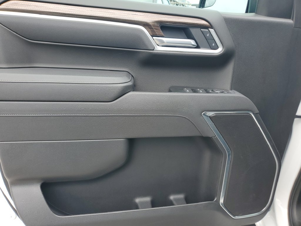 Used 2026 Chevrolet Silverado 1500 LT RWD image 18