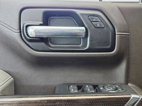 Used 2021 Chevrolet Silverado 1500 RST image 8