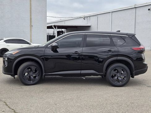 New 2026 Nissan Rogue SV FWD image 3