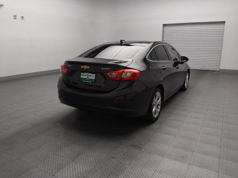 Used 2017 Chevrolet Cruze Premier image 9