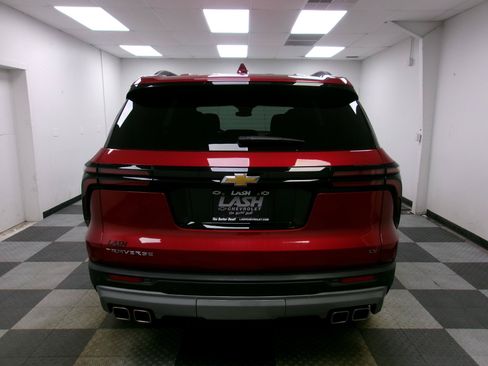 Used 2024 Chevrolet Traverse LT w/ LPO, Floor Liner Package FWD image 14