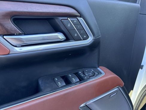 Used 2025 GMC Sierra 3500 Denali Ultimate image 34