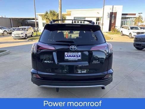 Used 2017 Toyota RAV4 XLE image 7