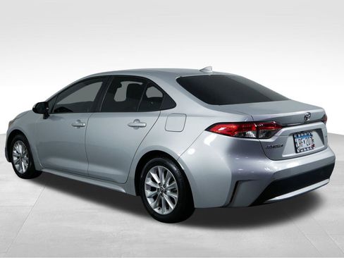 Used 2021 Toyota Corolla LE image 7