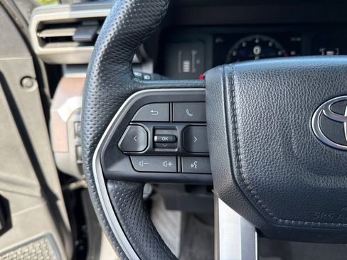 Used 2024 Toyota Tacoma SR5 AWD/4WD image 19
