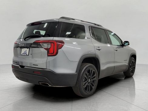 Used 2023 GMC Acadia SLT w/ Elevation Edition image 20