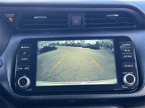 Used 2023 Nissan Kicks SV image 6