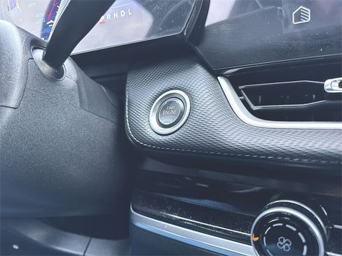 Certified 2025 Chevrolet Equinox LT image 17