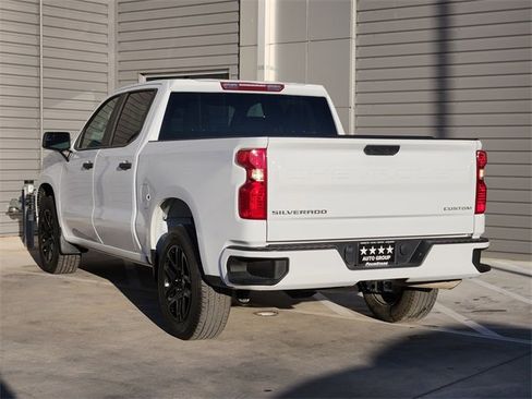 Used 2024 Chevrolet Silverado 1500 Custom image 6