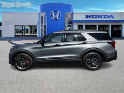 Used 2025 Ford Explorer ST-Line w/ Premium Package