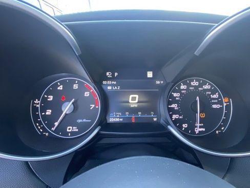 Used 2022 Alfa Romeo Giulia Veloce image 18