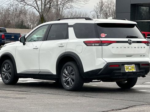 Used 2024 Nissan Pathfinder SV AWD/4WD image 6