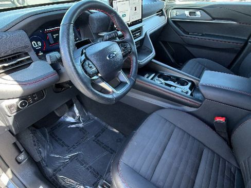 Used 2025 Ford Explorer ST-Line AWD/4WD image 10
