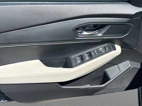 Used 2024 Honda Accord EX image 12