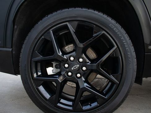 Certified 2024 Chevrolet Traverse RS image 34