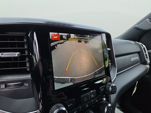 New 2026 RAM 1500 4x4 Crew Cab image 22