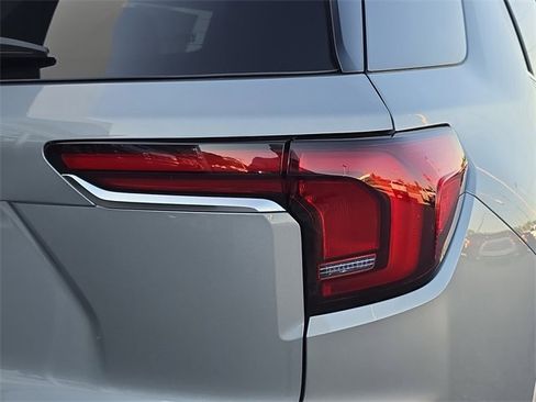 New 2026 GMC Terrain Denali w/ LPO, Black Badging Package image 10