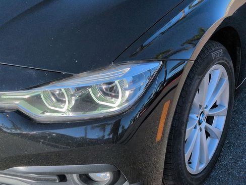 Used 2018 BMW 320i Sedan image 6