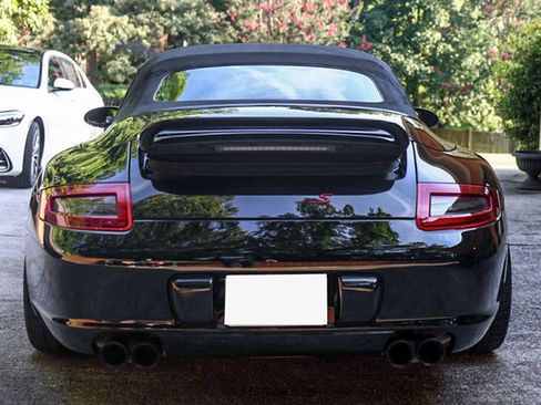 Used 2006 Porsche 911 Carrera S RWD image 17