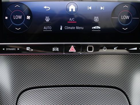 Used 2024 Mercedes-Benz C 300 4MATIC Sedan image 22