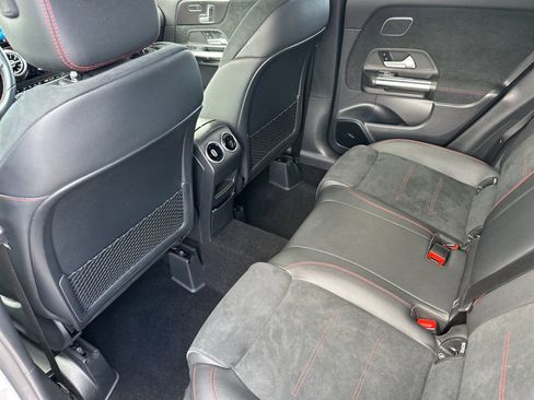 Certified 2022 Mercedes-Benz GLA 250 image 13