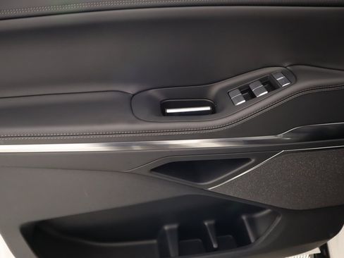 New 2025 Lincoln Navigator L Reserve w/ Jet Appearance Package image 17