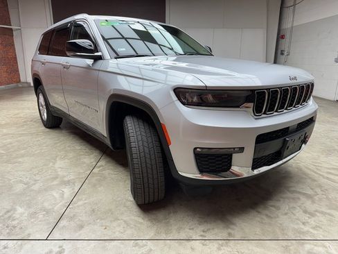 Used 2022 Jeep Grand Cherokee L Limited image 7