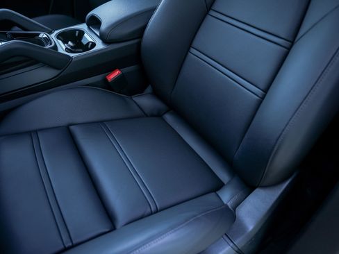 New 2026 Porsche Cayenne E-Hybrid image 24