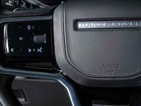 Used 2024 Land Rover Range Rover Sport SE image 11