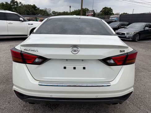 Used 2022 Nissan Altima 2.5 SR FWD image 6