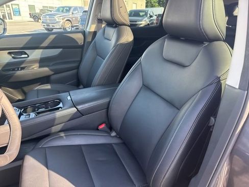 Certified 2025 Nissan Murano SL AWD/4WD image 23