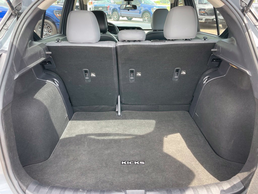 Used 2024 Nissan Kicks SR w/ SR Premium Package FWD image 26