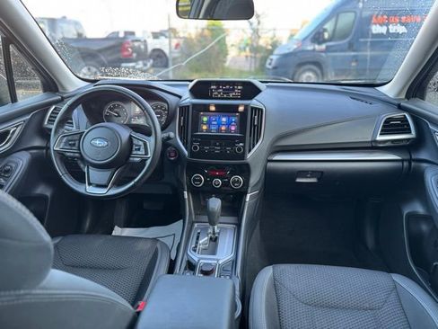 Used 2023 Subaru Forester Premium image 23