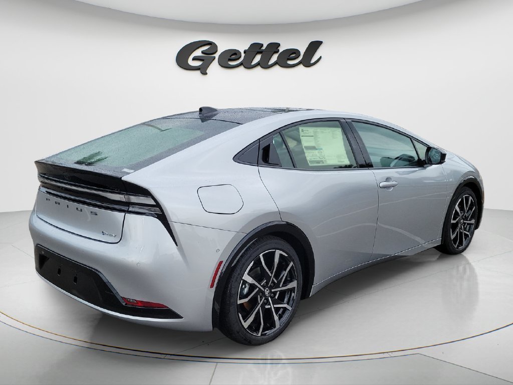 New 2027 Toyota Prius Plug-In Hybrid w/ Limited Premium Package FWD image 5