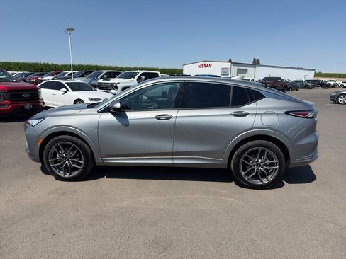Used 2025 Buick Envista Avenir FWD image 7
