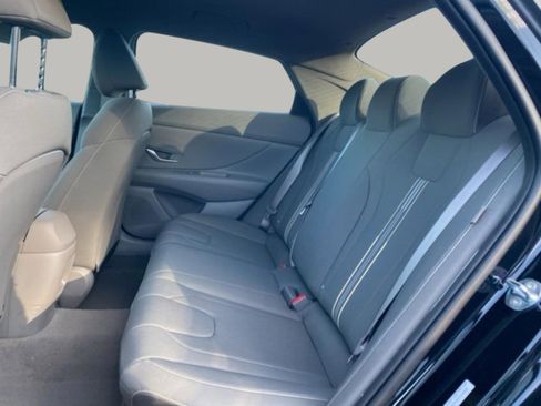 New 2026 Hyundai Elantra Sport image 23