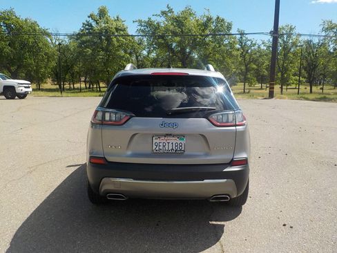 Used 2020 Jeep Cherokee Limited image 5