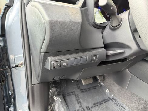 Used 2021 Toyota Corolla LE FWD image 19